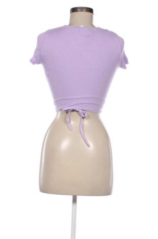 Дамски пуловер Bershka, Размер M, Цвят Лилав, Цена 11,99 лв.
