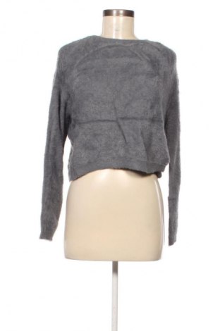 Γυναικείο πουλόβερ Pull&Bear, Μέγεθος M, Χρώμα Γκρί, Τιμή 8,99 €