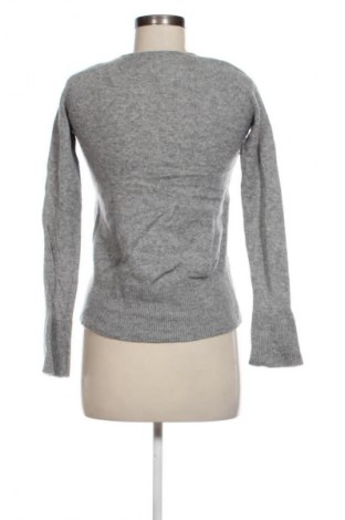 Dámský svetr Unbranded, Velikost XS, Barva Šedá, Cena  279,00 Kč