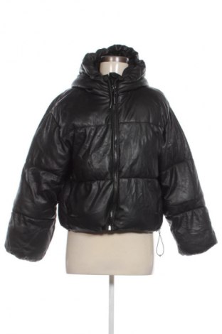 Damen Lederjacke Bershka, Größe M, Farbe Schwarz, Preis 42,99 €