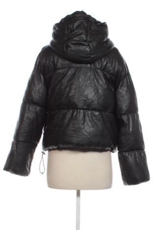 Damen Lederjacke Bershka, Größe M, Farbe Schwarz, Preis 42,99 €