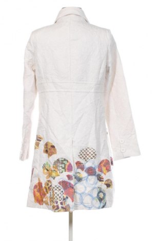 Дамско палто Desigual, Размер L, Цвят Бял, Цена 147,99 лв.