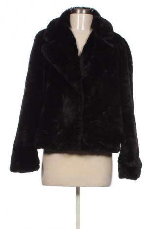 Dámský kabát  Pull&Bear, Velikost L, Barva Černá, Cena  929,00 Kč