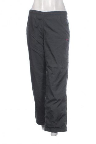 Pantaloni trening de femei Nike, Mărime L, Culoare Gri, Preț 107,89 Lei