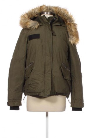 Damenjacke Bershka, Größe M, Farbe Grün, Preis € 34,99