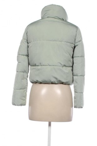 Dámská bunda  Bershka, Velikost XS, Barva Zelená, Cena  1 129,00 Kč