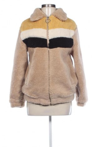 Дамско яке Bershka, Размер XS, Цвят Бежов, Цена 42,99 лв.