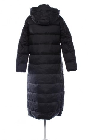 Дамско яке CMP, Размер S, Цвят Черен, Цена 164,99 лв.