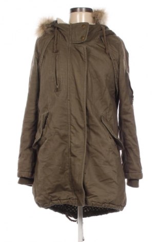 Damenjacke F&F, Größe M, Farbe Grün, Preis 29,66 €