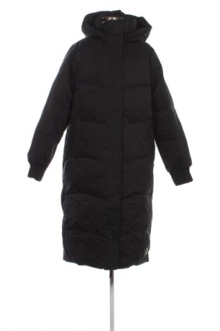 Дамско яке Numph, Размер M, Цвят Черен, Цена 219,99 лв.