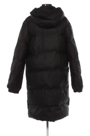 Дамско яке ONLY, Размер XL, Цвят Черен, Цена 75,99 лв.