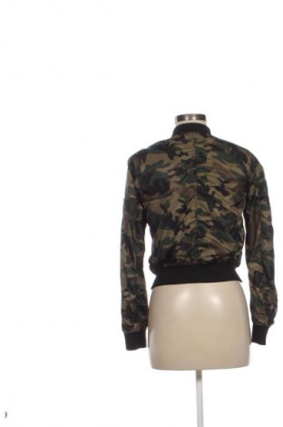 Női dzseki Pull&Bear, Méret S, Szín Sokszínű, Ár 9 600 Ft