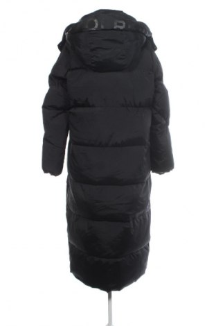 Дамско яке Woolrich, Размер XL, Цвят Черен, Цена 509,99 лв.