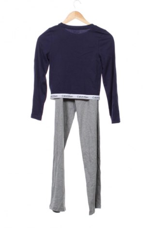 Детска пижама Calvin Klein, Размер 9-10y/ 140-146 см, Цвят Многоцветен, Цена 56,99 лв.
