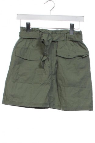 Kinderrock H&M, Größe 14-15y/ 168-170 cm, Farbe Grün, Preis 8,99 €
