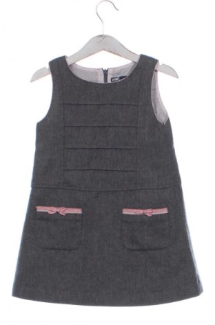 Gyerek ruha Unbranded, Méret 3-4y / 104-110 cm, Szín Szürke, Ár 4 800 Ft