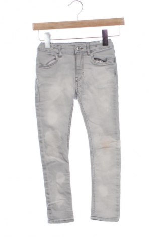Kinderjeans H&M, Größe 5-6y/ 116-122 cm, Farbe Grau, Preis € 16,37