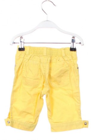 Pantaloni scurți pentru copii Unbranded, Mărime 12-18m/ 80-86 cm, Culoare Galben, Preț 30,99 Lei