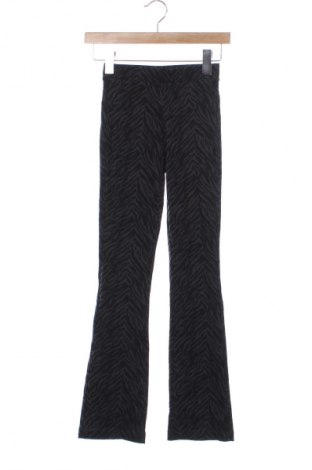 Kinderlegging Reserved, Größe 9-10y/ 140-146 cm, Farbe Mehrfarbig, Preis 7,16 €