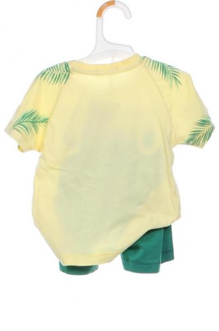 Παιδικό σύνολο Unbranded, Μέγεθος 18-24m/ 86-98 εκ., Χρώμα Πολύχρωμο, Τιμή 6,99 €