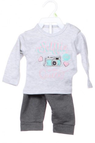 Set pentru copii Unbranded, Mărime 3-6m/ 62-68 cm, Culoare Gri, Preț 40,66 Lei