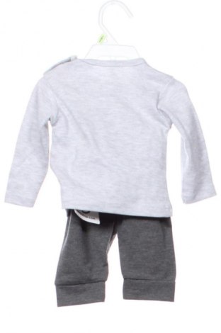 Set pentru copii Unbranded, Mărime 3-6m/ 62-68 cm, Culoare Gri, Preț 40,66 Lei