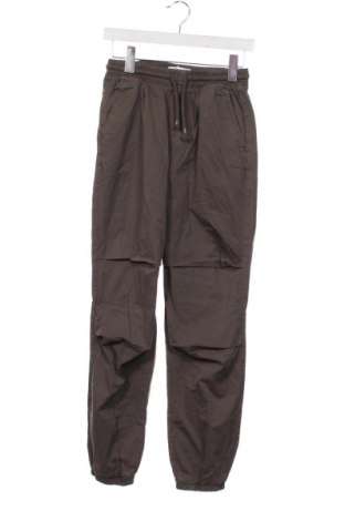 Kinderhose Reserved, Größe 12-18m/ 80-86 cm, Farbe Grün, Preis € 17,30