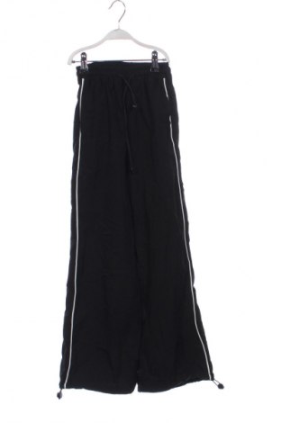 Gyerek sport nadrág City, Méret 10-11y / 146-152 cm, Szín Fekete, Ár 3 459 Ft