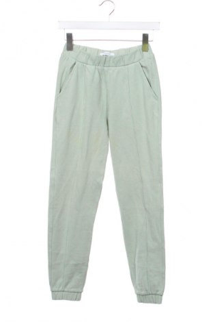 Pantaloni de trening, pentru copii Reserved, Mărime 9-10y/ 140-146 cm, Culoare Verde, Preț 66,00 Lei