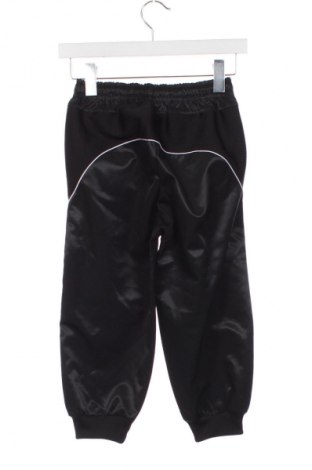 Kinder Sporthose Umbro, Größe 8-9y/ 134-140 cm, Farbe Schwarz, Preis 22,99 €