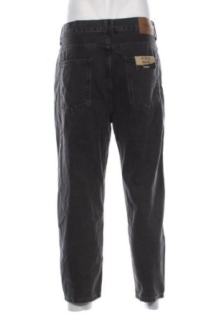 Pánske džínsy  Pull&Bear, Veľkosť L, Farba Čierna, Cena  23,95 €