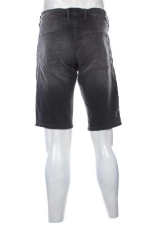 Pantaloni scurți de bărbați S.Oliver, Mărime XXL, Culoare Negru, Preț 121,99 Lei