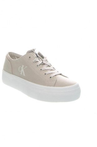 Férfi cipők
 Calvin Klein Jeans, Méret 41, Szín Bézs, Ár 28 949 Ft