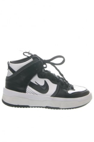 Ανδρικά παπούτσια Nike, Μέγεθος 41, Χρώμα Πολύχρωμο, Τιμή 84,40 €