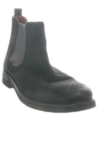 Férfi cipők
 Unbranded, Méret 44, Szín Fekete, Ár 23 590 Ft