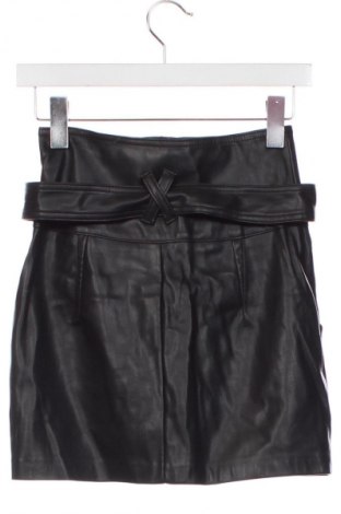 Fustă Bershka, Mărime XS, Culoare Negru, Preț 50,37 Lei