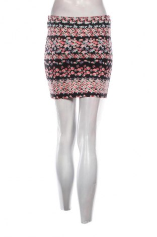 Sukňa Bershka, Veľkosť S, Farba Viacfarebná, Cena  7,95 €