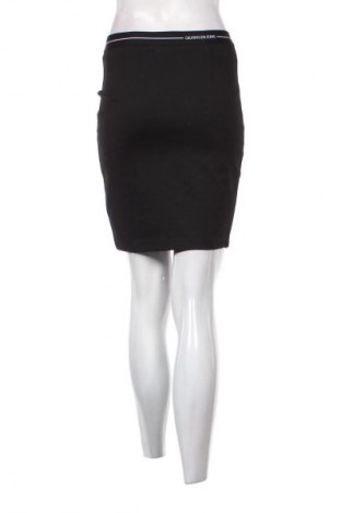 Sukně Calvin Klein Jeans, Velikost S, Barva Černá, Cena  861,00 Kč