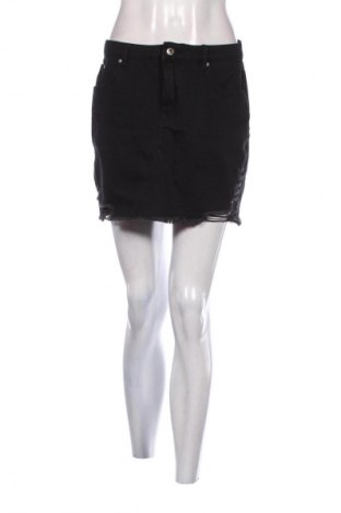 Φούστα Cropp, Μέγεθος M, Χρώμα Μαύρο, Τιμή 21,00 €