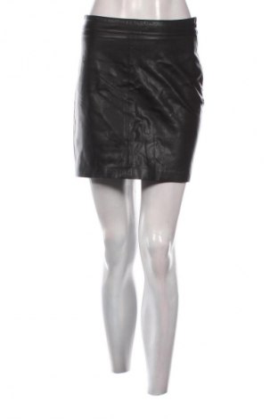 Sukně Gina Tricot, Velikost S, Barva Černá, Cena  253,00 Kč