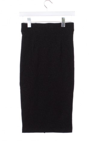 Sukně Guess, Velikost XS, Barva Černá, Cena  989,00 Kč