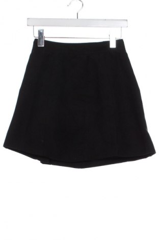 Sukně H&M, Velikost M, Barva Černá, Cena  169,00 Kč