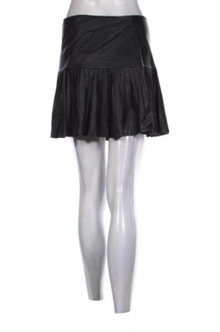Spódnica NEW COLLECTION, Rozmiar S, Kolor Czarny, Cena 61,99 zł