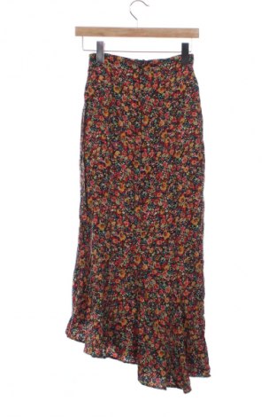 Sukně Pull&Bear, Velikost XS, Barva Vícebarevné, Cena  293,00 Kč