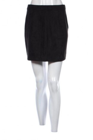 Пола Vero Moda, Размер S, Цвят Черен, Цена 9,99 лв.