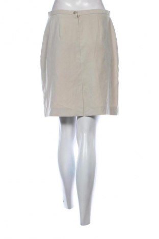 Пола Woman Collection, Размер M, Цвят Бежов, Цена 19,00 лв.