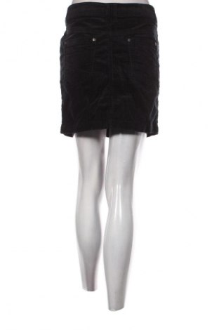 Fustă Yessica, Mărime M, Culoare Negru, Preț 30,99 Lei