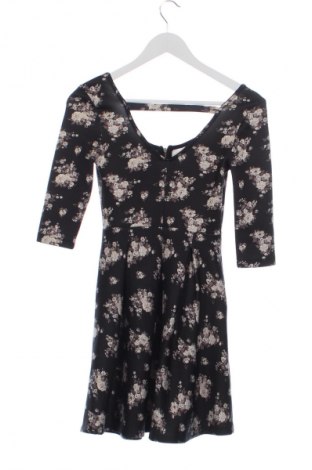 Sukienka Bershka, Rozmiar S, Kolor Kolorowy, Cena 43,99 zł