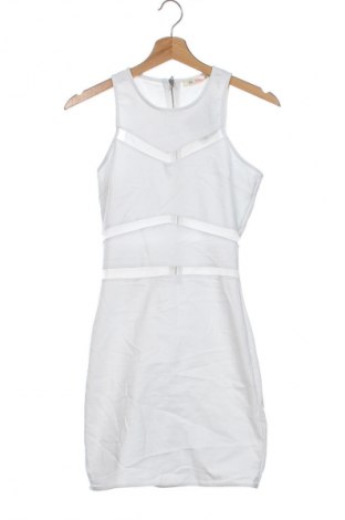 Kleid Bershka, Größe S, Farbe Weiß, Preis 14,83 €