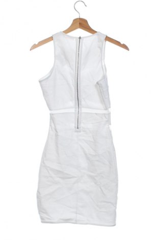Kleid Bershka, Größe S, Farbe Weiß, Preis 14,83 €